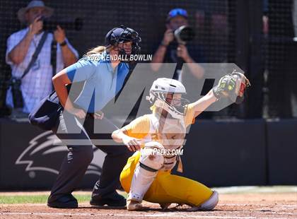 Thumbnail 2 in Hernando vs. Ocean Springs (MHSAA Class 7A Final) photogallery.