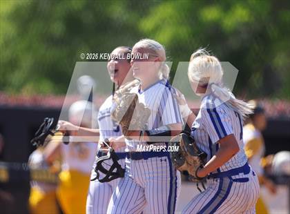 Thumbnail 2 in Hernando vs. Ocean Springs (MHSAA Class 7A Final) photogallery.