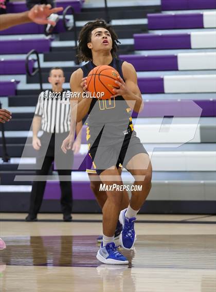 Thumbnail 3 in Durango vs. Oak Cliff Faith Family Academy (Utah Holiday Hoopfest) photogallery.