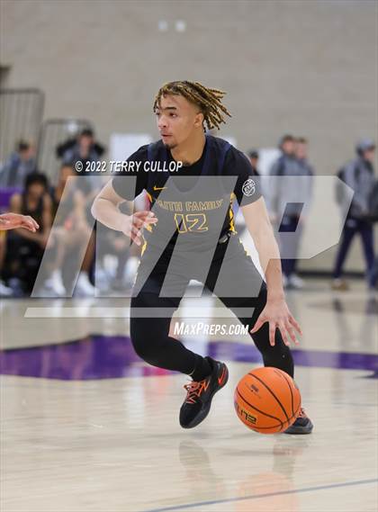 Thumbnail 2 in Durango vs. Oak Cliff Faith Family Academy (Utah Holiday Hoopfest) photogallery.