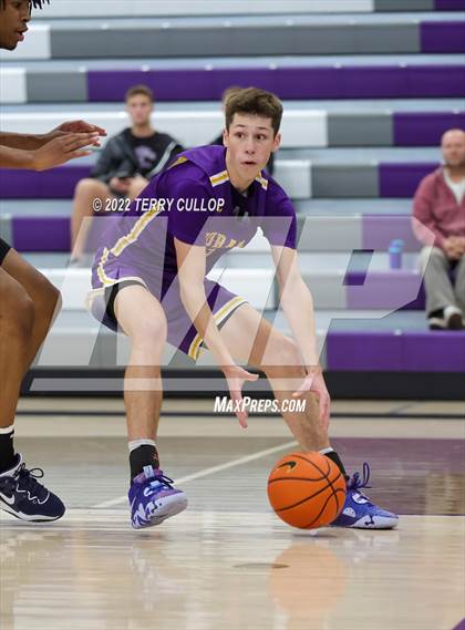 Thumbnail 3 in Durango vs. Oak Cliff Faith Family Academy (Utah Holiday Hoopfest) photogallery.