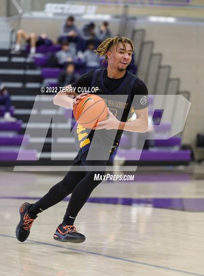 Thumbnail 3 in Durango vs. Oak Cliff Faith Family Academy (Utah Holiday Hoopfest) photogallery.