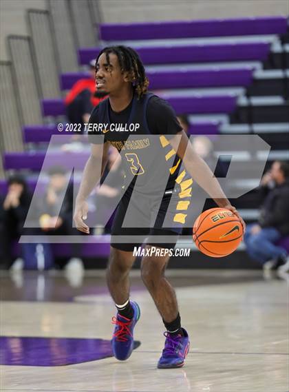 Thumbnail 1 in Durango vs. Oak Cliff Faith Family Academy (Utah Holiday Hoopfest) photogallery.