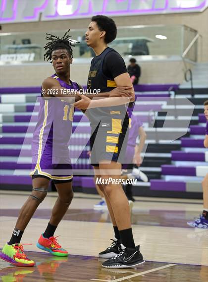 Thumbnail 1 in Durango vs. Oak Cliff Faith Family Academy (Utah Holiday Hoopfest) photogallery.