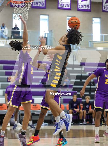 Thumbnail 1 in Durango vs. Oak Cliff Faith Family Academy (Utah Holiday Hoopfest) photogallery.