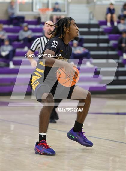 Thumbnail 3 in Durango vs. Oak Cliff Faith Family Academy (Utah Holiday Hoopfest) photogallery.
