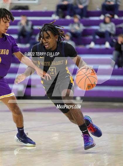 Thumbnail 3 in Durango vs. Oak Cliff Faith Family Academy (Utah Holiday Hoopfest) photogallery.