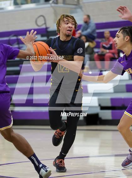 Thumbnail 1 in Durango vs. Oak Cliff Faith Family Academy (Utah Holiday Hoopfest) photogallery.