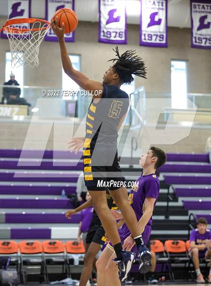 Thumbnail 2 in Durango vs. Oak Cliff Faith Family Academy (Utah Holiday Hoopfest) photogallery.