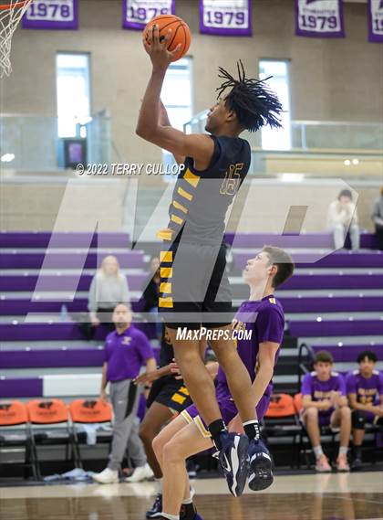 Thumbnail 1 in Durango vs. Oak Cliff Faith Family Academy (Utah Holiday Hoopfest) photogallery.