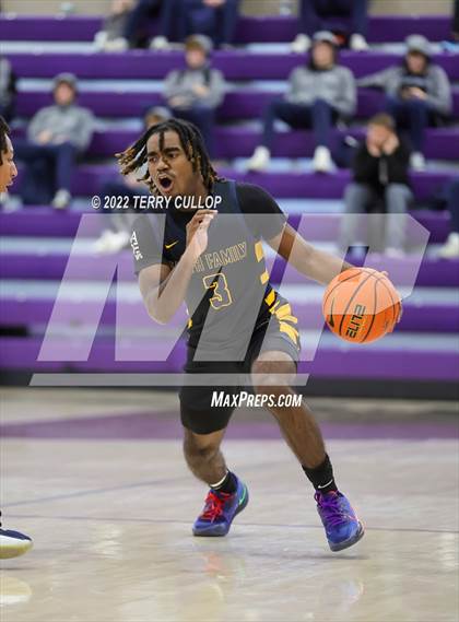Thumbnail 2 in Durango vs. Oak Cliff Faith Family Academy (Utah Holiday Hoopfest) photogallery.