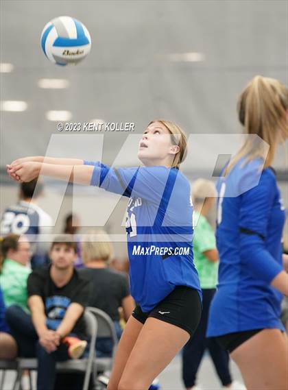 Thumbnail 3 in Lakeland vs. Romeo photogallery.