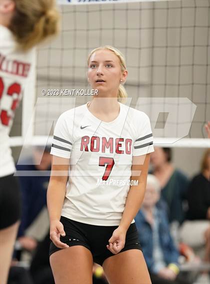 Thumbnail 2 in Lakeland vs. Romeo photogallery.