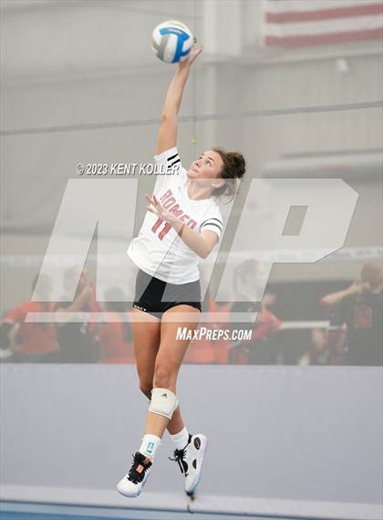 Thumbnail 3 in Lakeland vs. Romeo photogallery.