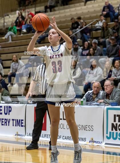 Thumbnail 1 in Hornell vs. Chenango Forks (NYSPHSAA Class B State Semi-Final) photogallery.