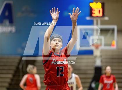 Thumbnail 2 in Hornell vs. Chenango Forks (NYSPHSAA Class B State Semi-Final) photogallery.