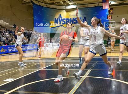 Thumbnail 2 in Hornell vs. Chenango Forks (NYSPHSAA Class B State Semi-Final) photogallery.