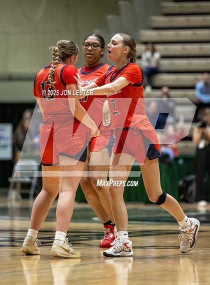 Thumbnail 1 in Hornell vs. Chenango Forks (NYSPHSAA Class B State Semi-Final) photogallery.