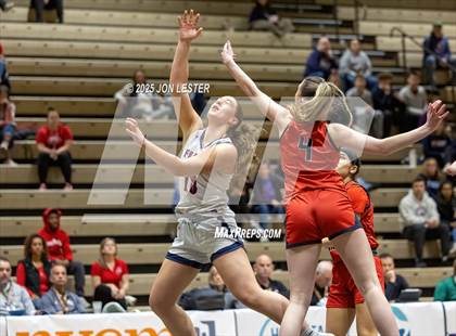 Thumbnail 2 in Hornell vs. Chenango Forks (NYSPHSAA Class B State Semi-Final) photogallery.