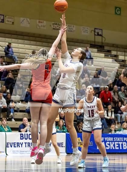 Thumbnail 2 in Hornell vs. Chenango Forks (NYSPHSAA Class B State Semi-Final) photogallery.