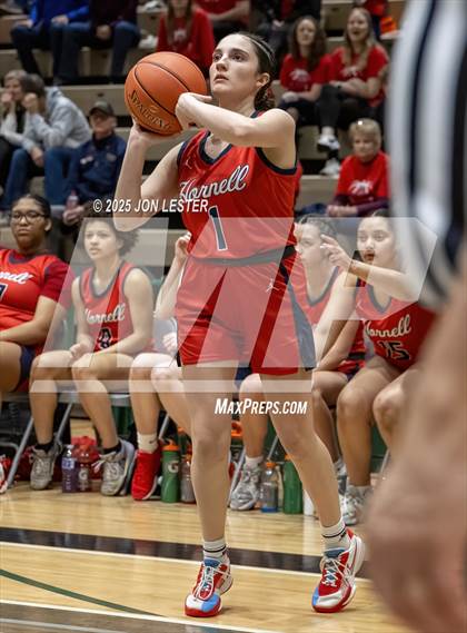 Thumbnail 1 in Hornell vs. Chenango Forks (NYSPHSAA Class B State Semi-Final) photogallery.