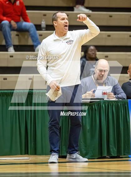 Thumbnail 3 in Hornell vs. Chenango Forks (NYSPHSAA Class B State Semi-Final) photogallery.