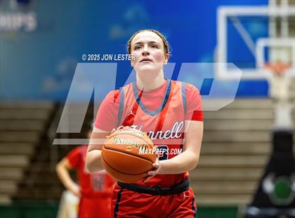 Thumbnail 1 in Hornell vs. Chenango Forks (NYSPHSAA Class B State Semi-Final) photogallery.