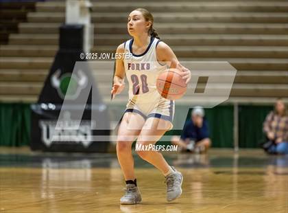 Thumbnail 2 in Hornell vs. Chenango Forks (NYSPHSAA Class B State Semi-Final) photogallery.