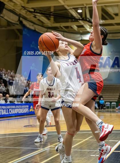 Thumbnail 2 in Hornell vs. Chenango Forks (NYSPHSAA Class B State Semi-Final) photogallery.