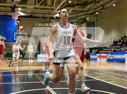 Thumbnail 1 in Hornell vs. Chenango Forks (NYSPHSAA Class B State Semi-Final) photogallery.