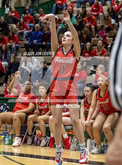 Thumbnail 2 in Hornell vs. Chenango Forks (NYSPHSAA Class B State Semi-Final) photogallery.
