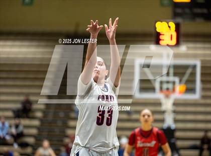 Thumbnail 1 in Hornell vs. Chenango Forks (NYSPHSAA Class B State Semi-Final) photogallery.