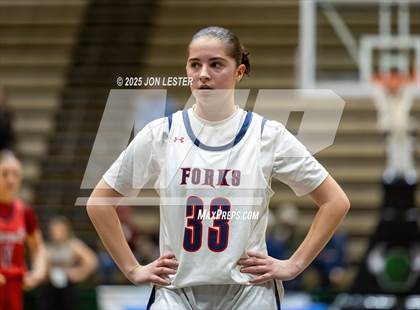 Thumbnail 2 in Hornell vs. Chenango Forks (NYSPHSAA Class B State Semi-Final) photogallery.