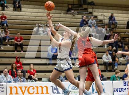 Thumbnail 1 in Hornell vs. Chenango Forks (NYSPHSAA Class B State Semi-Final) photogallery.