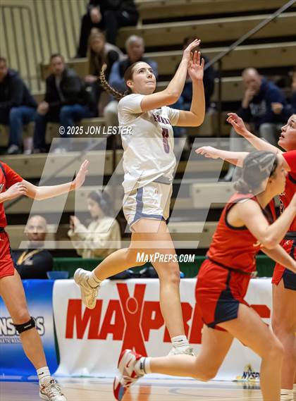 Thumbnail 1 in Hornell vs. Chenango Forks (NYSPHSAA Class B State Semi-Final) photogallery.