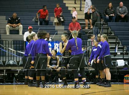 Thumbnail 3 in Bowie vs. Cedar Ridge photogallery.