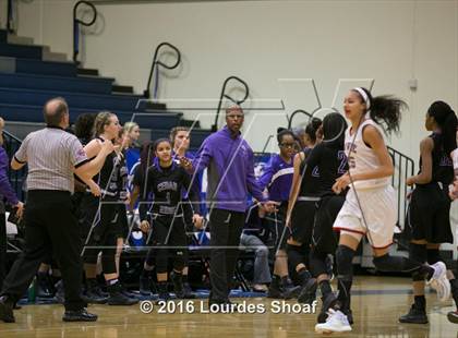 Thumbnail 3 in Bowie vs. Cedar Ridge photogallery.