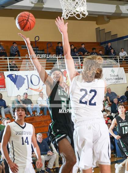 Thumbnail 3 in Roswell vs Pinewood Prep (Rotary Roundball Classic) photogallery.