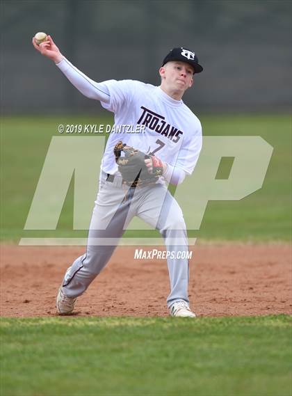 Thumbnail 1 in Commerce vs Cumby (Blue Ridge Tournament) photogallery.