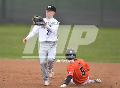 Thumbnail 1 in Commerce vs Cumby (Blue Ridge Tournament) photogallery.