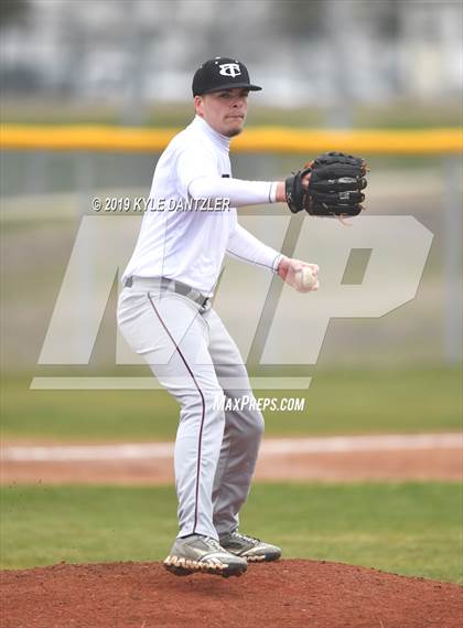 Thumbnail 3 in Commerce vs Cumby (Blue Ridge Tournament) photogallery.