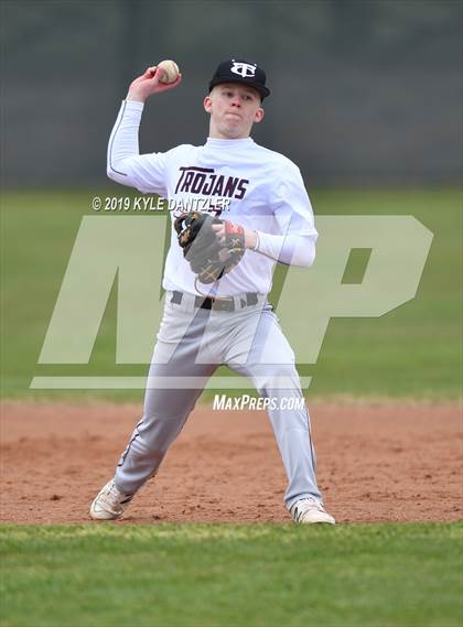 Thumbnail 3 in Commerce vs Cumby (Blue Ridge Tournament) photogallery.