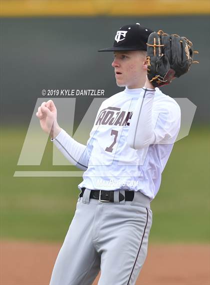 Thumbnail 2 in Commerce vs Cumby (Blue Ridge Tournament) photogallery.