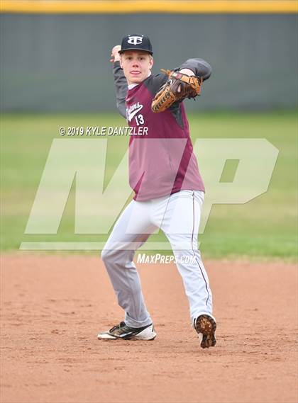 Thumbnail 1 in Commerce vs Cumby (Blue Ridge Tournament) photogallery.