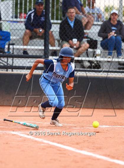 Thumbnail 3 in Ralston Valley vs Loveland (Erie Festival of Champions) photogallery.