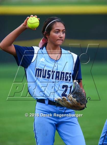 Thumbnail 1 in Ralston Valley vs Loveland (Erie Festival of Champions) photogallery.