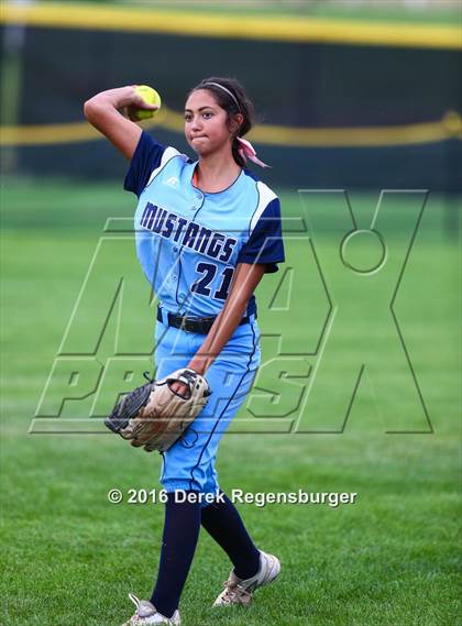 Thumbnail 1 in Ralston Valley vs Loveland (Erie Festival of Champions) photogallery.