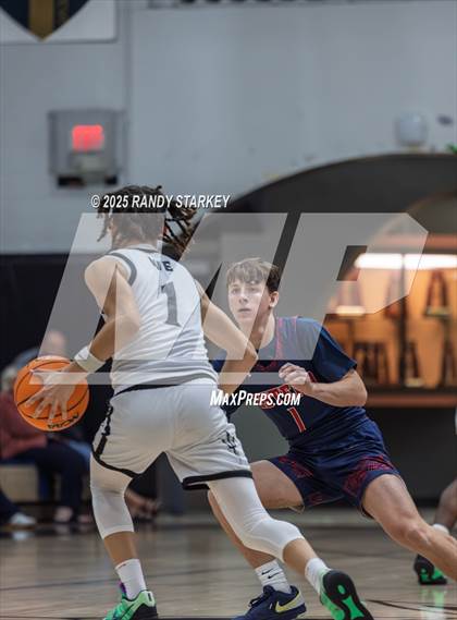 Thumbnail 1 in Estero @ Mariner photogallery.