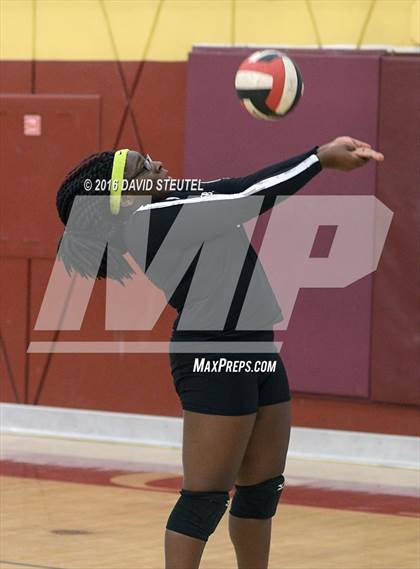 Thumbnail 3 in Golden Sierra @ Encina Prep photogallery.