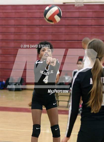 Thumbnail 3 in Golden Sierra @ Encina Prep photogallery.